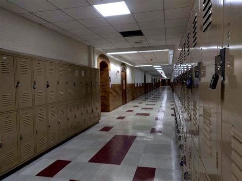 'Anonymous Threat' Sends Eden Prairie High School Into Lockdown ...