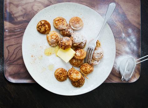 Poffertjes Met Kaneel Boter En Poedersuiker Recept Allerhande