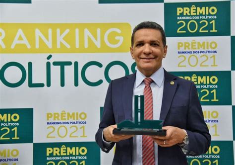 Senador Mecias De Jesus Recebe Pr Mio Ranking Dos Pol Ticos