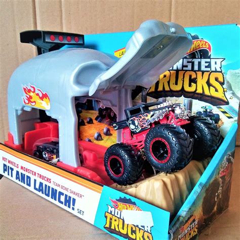 Hot WHEELS PIT LAUNCH BONE SHAKER MONSTER TRUCK HOTWHEELS DOUBLE TRACK LAUNCHER Shopee Philippines