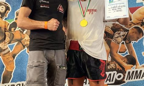 Simone Nigido Della Fight Gym Grosseto Campione Italiano Muay Thai