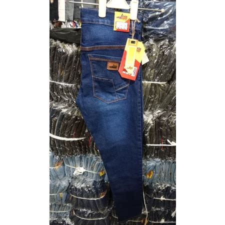 Jual Celana Jeans Panjang Sobek Emblem Shopee Indonesia