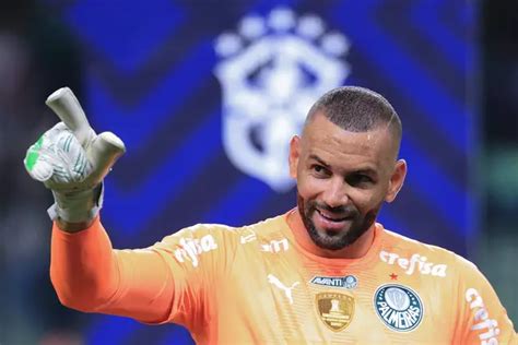 Goleiro Do Palmeiras Weverton Defende Ida De Daniel Alves Para Copa Do