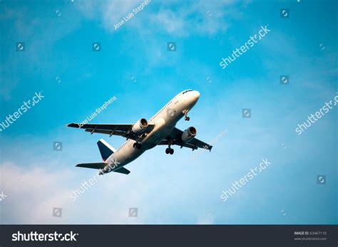 65,226 Commercial Airplane Takes Off Images, Stock Photos & Vectors ...