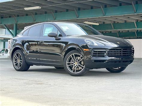 New 2023 Porsche Cayenne Platinum Edition 4d Sport Utility In Redwood