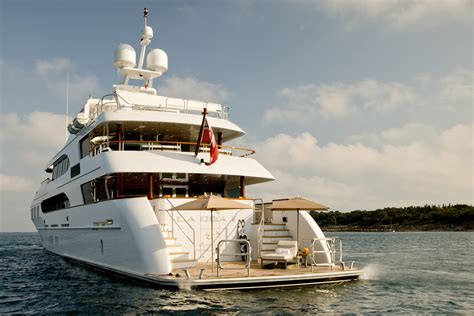 La Dea Ii Swim Platform Yacht Charter Superyacht News