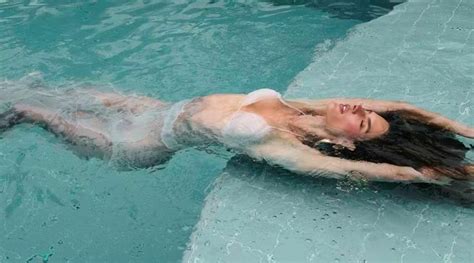 Alessandra Ambrosio Sexy Hot Celebs Home