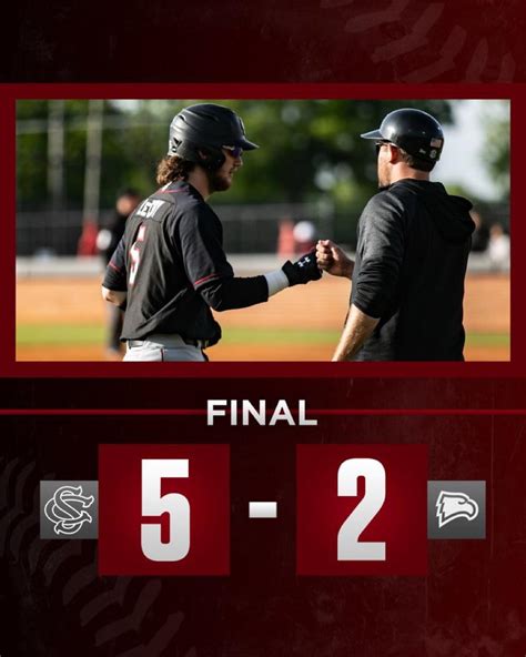 Baseball Beats Winthrop 5 2 R Gamecocks