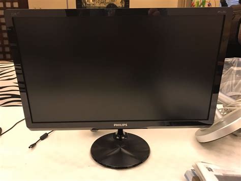 Philips 22inch Monitor 飛利浦22吋mon屏幕 電腦＆科技 電腦周邊及配件 電子屏幕 Carousell