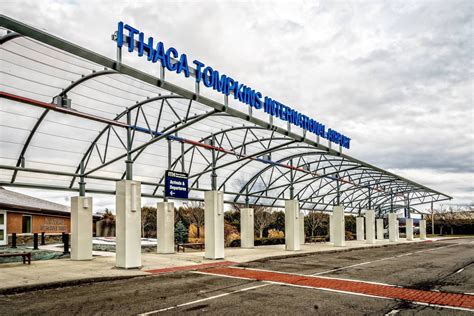 Ithaca Dining and Lansing, NY Hotels | Courtyard Ithaca Airport/University