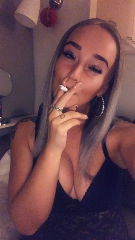 My Lovely Gf Nudes Smokingfetish NUDE PICS ORG