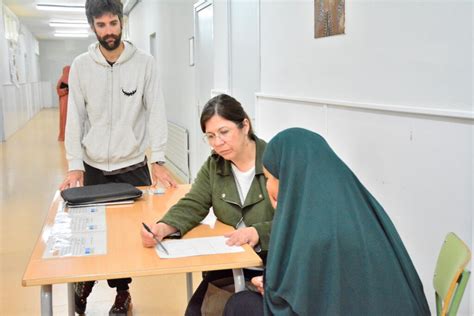 Obert el període dinscripció Voluntariat UdG Institut Salvador Espriu