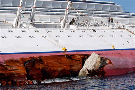 Costa Concordia Second Anniversary Cruise Ship Disaster In Pictures Ibtimes Uk