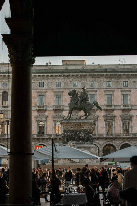 Epic Milan Travel Guide - SmartFlyer Italy City Guides