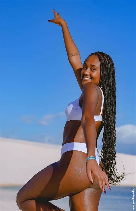 Sarah Aline Nude OnlyFans Leaks Fappening FappeningBook