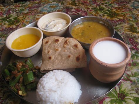 Nandini's Cook Book: Gujarati Thali