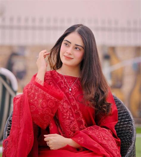 Actress Rimsha Waheed Kiani Beautiful Photos Dresses By Pattern