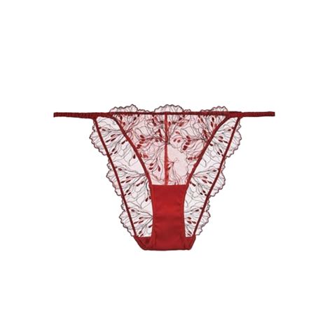 Estas são as peças de lingerie certas para usar no Dia dos Namorados VITORIA GOMES Trazendo