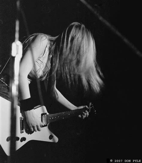 Lita Ford 1977 The Runaways Photo 13861964 Fanpop