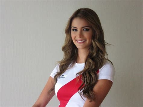 Peruvian People Peruvian Women Bikinis Brunette Long Hair Styles Beauty Beautiful Tourism