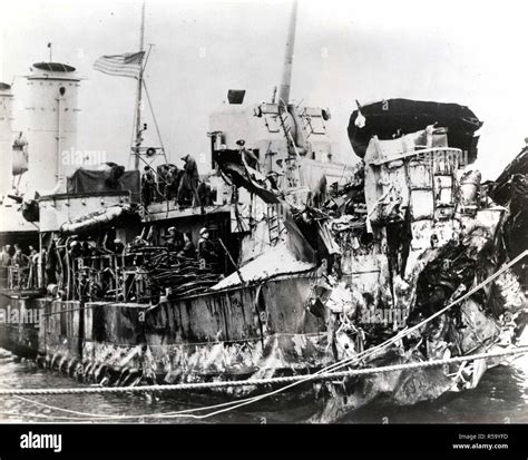 WW II Ships / World War II Ships - This photograph shows the battle ...