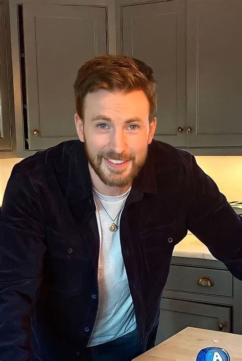 Hot British Actors Captain My Captain Christopher Evans Çağatay Ulusoy Robert Evans Chris