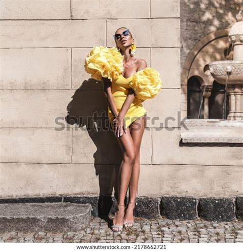 Fashion Long Leg Stock Photos - 228,689 Images | Shutterstock