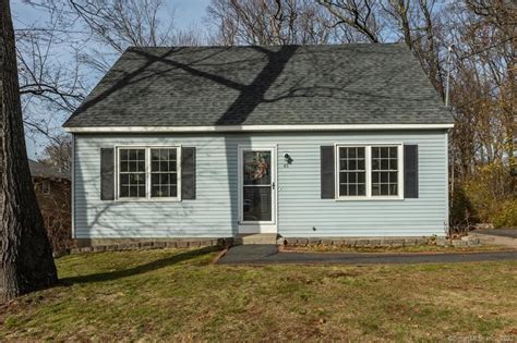 Manchester, CT Real Estate - Manchester Homes for Sale | realtor.com®