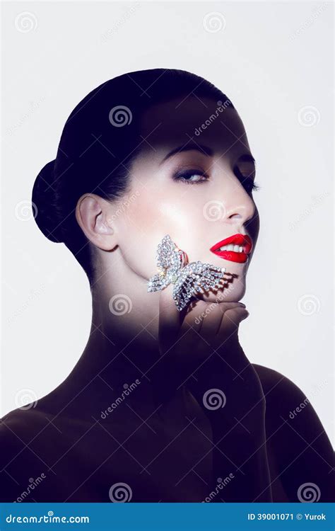 Brunette With Red Lipstick Stock Image Image Of Nails 39001071