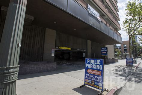 Navigating to S Grand Ave and W 2nd St in Los Angeles 11