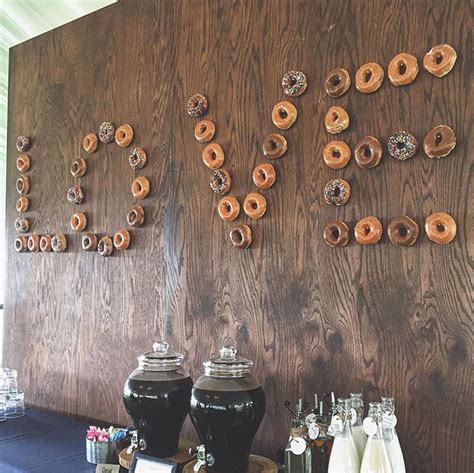 Donut Walls Is The Newest Wedding Trend That Will Win Over Your Guests ...