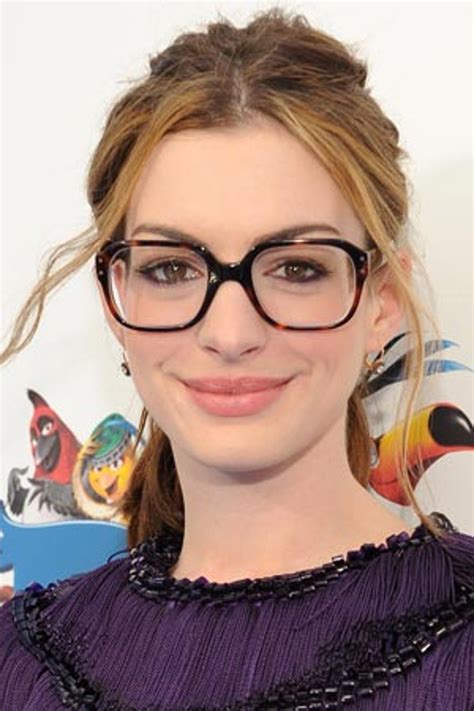 Six Makeup Ideas To Steal From Glasses Wearing Celebrities Teen Vogue