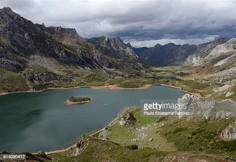 297 Lake Del Valle Stock Photos, High-Res Pictures, and Images - Getty ...