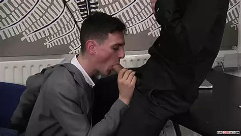 Porno gay de Reece Bentley en Vídeos 2024 Escenas de sexo con la estrella porno xHamster