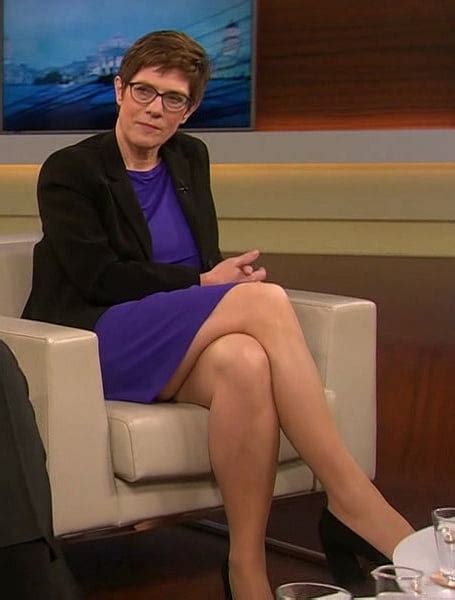 Deutsche Politikerin Annegret Kramp Karrenbauer Porno Bilder Sex Fotos Xxx Bilder
