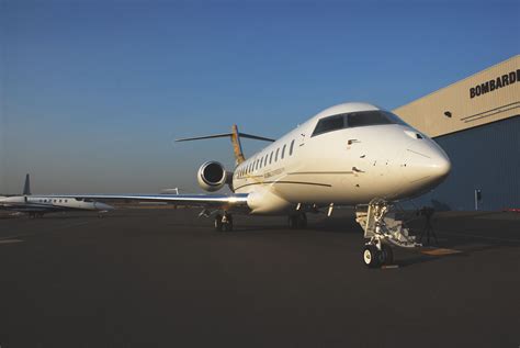 Bombardier Global 8000 Cockpit - Fly in The Sky