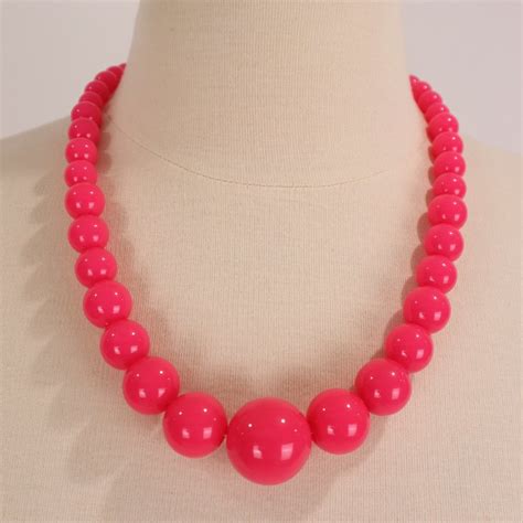 Vtg 80 S Neon Hot Pink Large Graded Beads Silver Plas Gem
