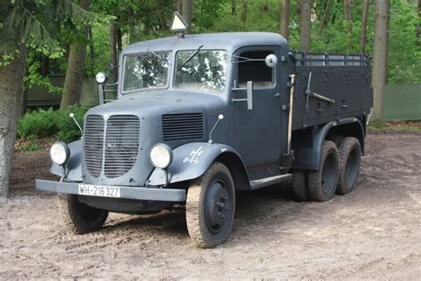 Tatra T92 Oorlogsmuseum Overloon