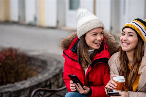 Prawdziwy przyjaciel to taki który mówi ci że masz coś na zębach