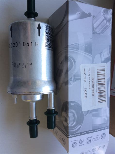 Замена топливного фильтра и шлангов — Skoda Fabia Mk1, 1,4 л, 2001 года ...