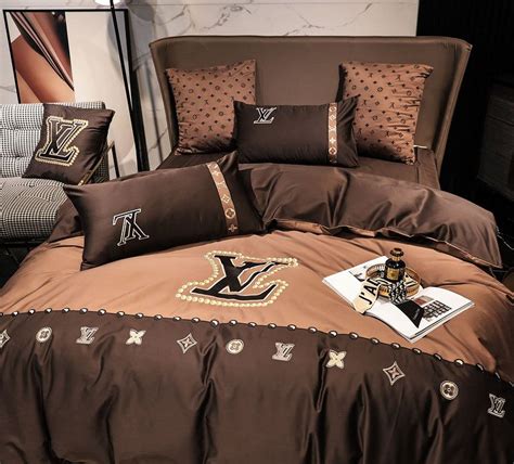 Luxury Louis Vuitton Bedsheets Set King Size Cotton Cashmere Fabric 4 Piece Set In 2024 Duvet