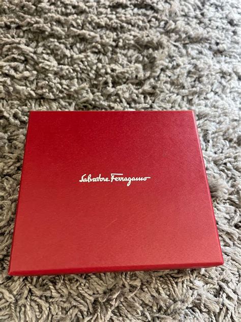 Ferragamo Vara Bow Compact Wallet Luxury Bags Wallets On Carousell