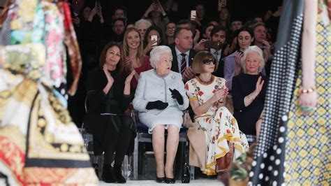 Benarkah Anna Wintour Akan Hengkang Dari Vogue Setelah Tahun