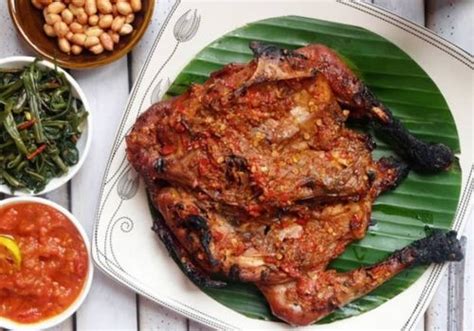 Nikmati Sensasi Pedas Manis Ayam Taliwang Khas Lombok