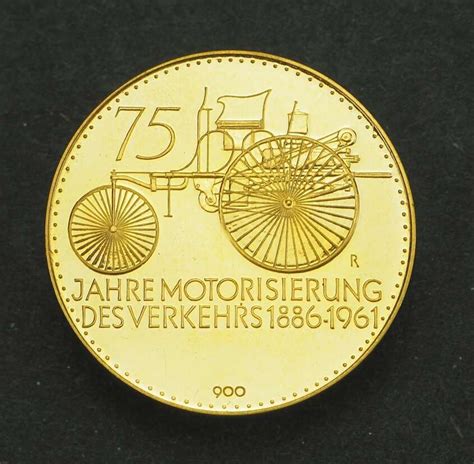 Daimler Benz 75 Jahre Motorisierung Des Verkehrs 1886 1961 GOLD