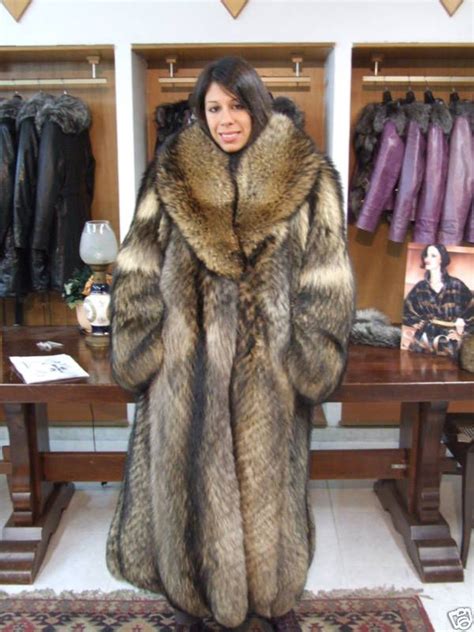 Pin By Sandra Huntington On Daria Fur Coat Fox Fur Coat Fur Fashion