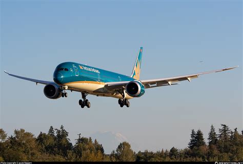 N8290V Vietnam Airlines Boeing 787-10 Dreamliner Photo by Jacob Reppert ...