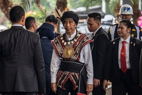 Pidato Lengkap Jokowi Di Sidang MPR Singgung Pak Lurah Dan Hilirisasi