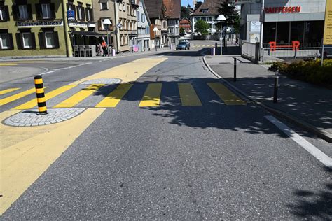 Gossau SG Unfall Zwischen E Bike Und Auto Polizeinews Ch