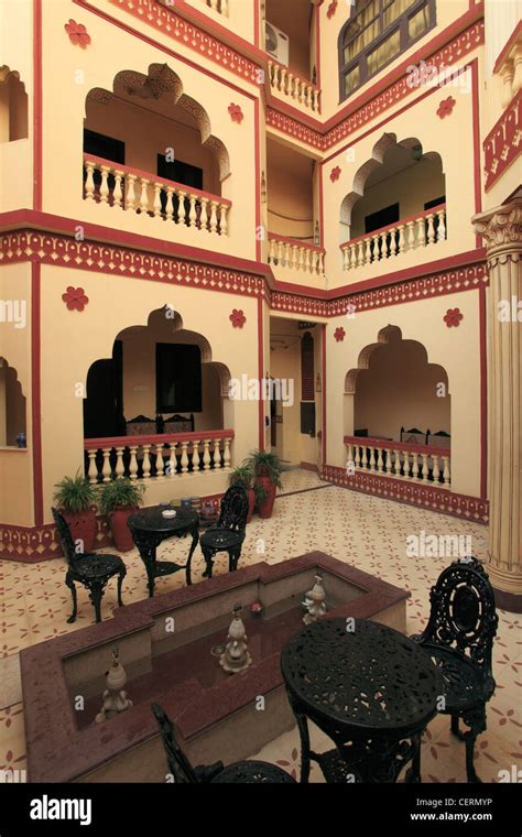 India, Rajasthan, Jaipur, Umaid Bhawan Hotel, traditional architecture ...